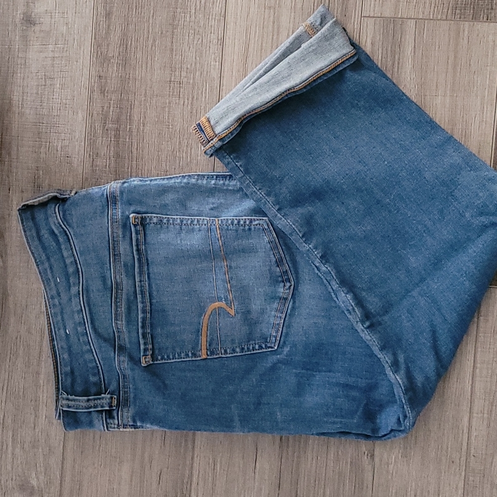 American Eagle sz18 short Capris